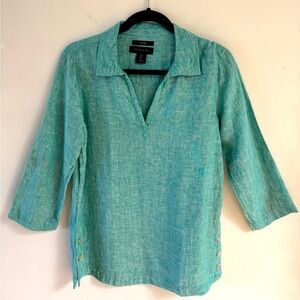 Tahari 100% linen size small tunic blouse, V neck, 3/4 sleeves and shell buttons